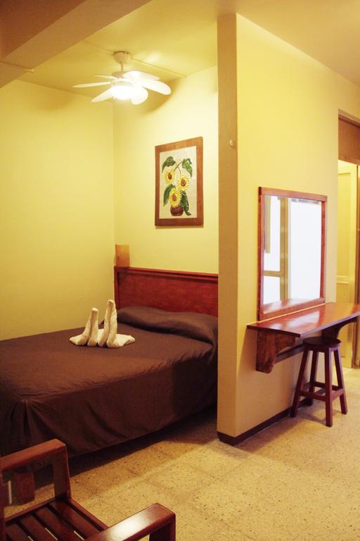 Hotel Florida Oaxaca Δωμάτιο φωτογραφία